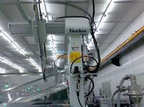 電子廠皮帶流水線工作臺與廣東機械手輸送機 專業廠家的電子節能產品